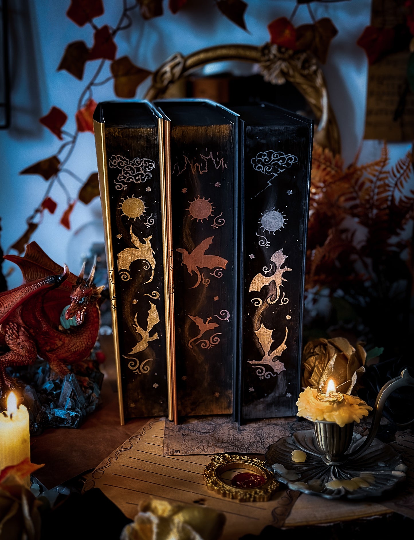 The Empyrean Series (UK) set hand-painted BOOK EDGES - Fourth Wing, Iron Flame, Onyx Storm - Special Edition Books (With Vinyl Foils)