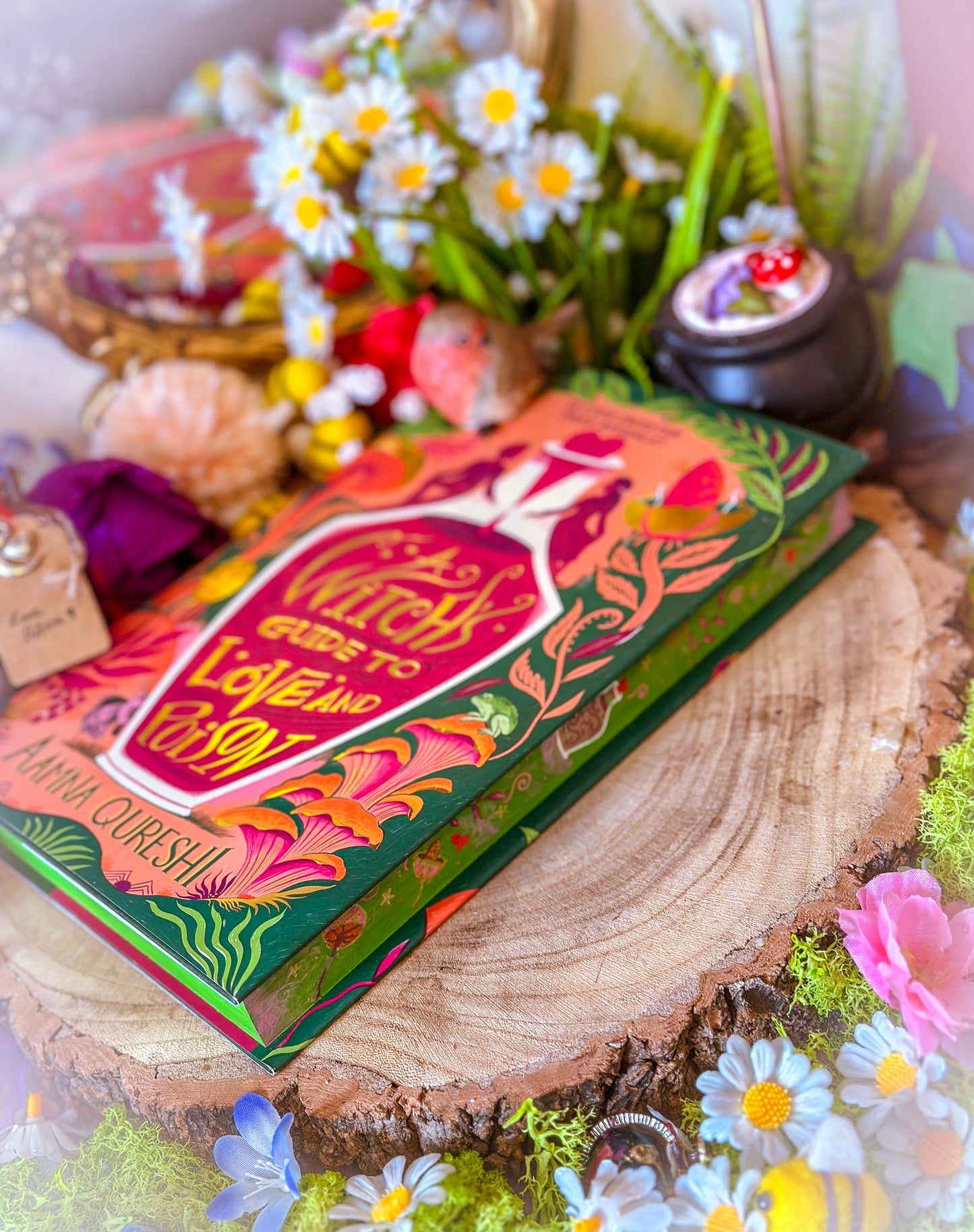 A Witch's Guide to Love and Poison HANDPAINTED BOOK EDGES - Aamna Qureshi - Foreedge Painting