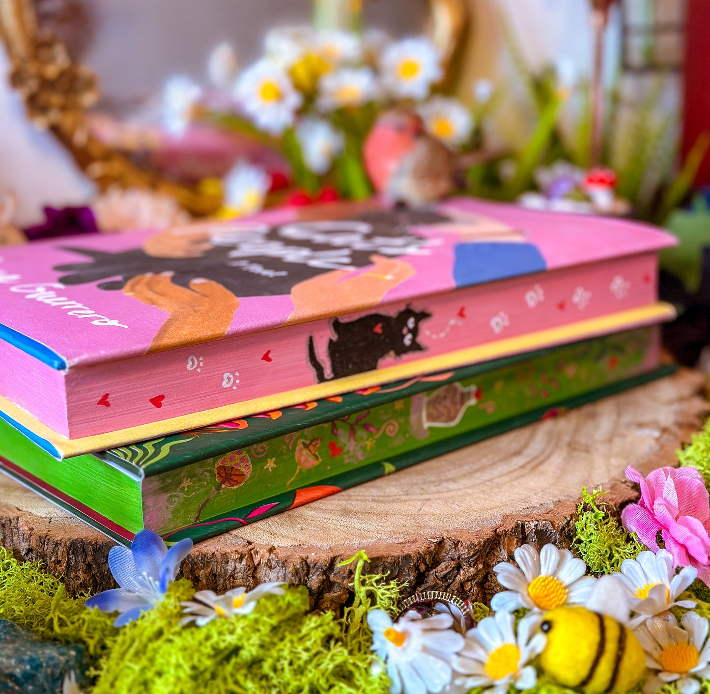 A Witch's Guide to Love and Poison HANDPAINTED BOOK EDGES - Aamna Qureshi - Foreedge Painting