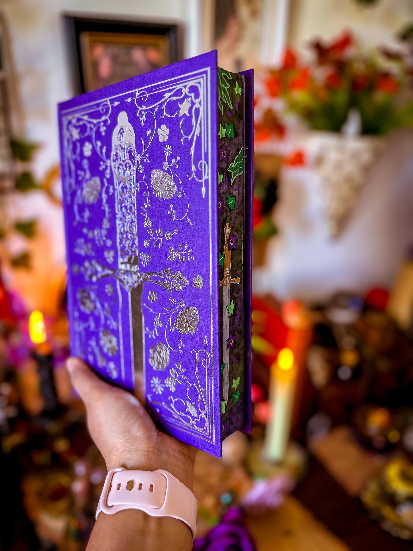 The Powerless Trilogy HANDPAINTED BOOK EDGES - by Lauren Roberts - Fearless, Reckless - Foreedge Painting