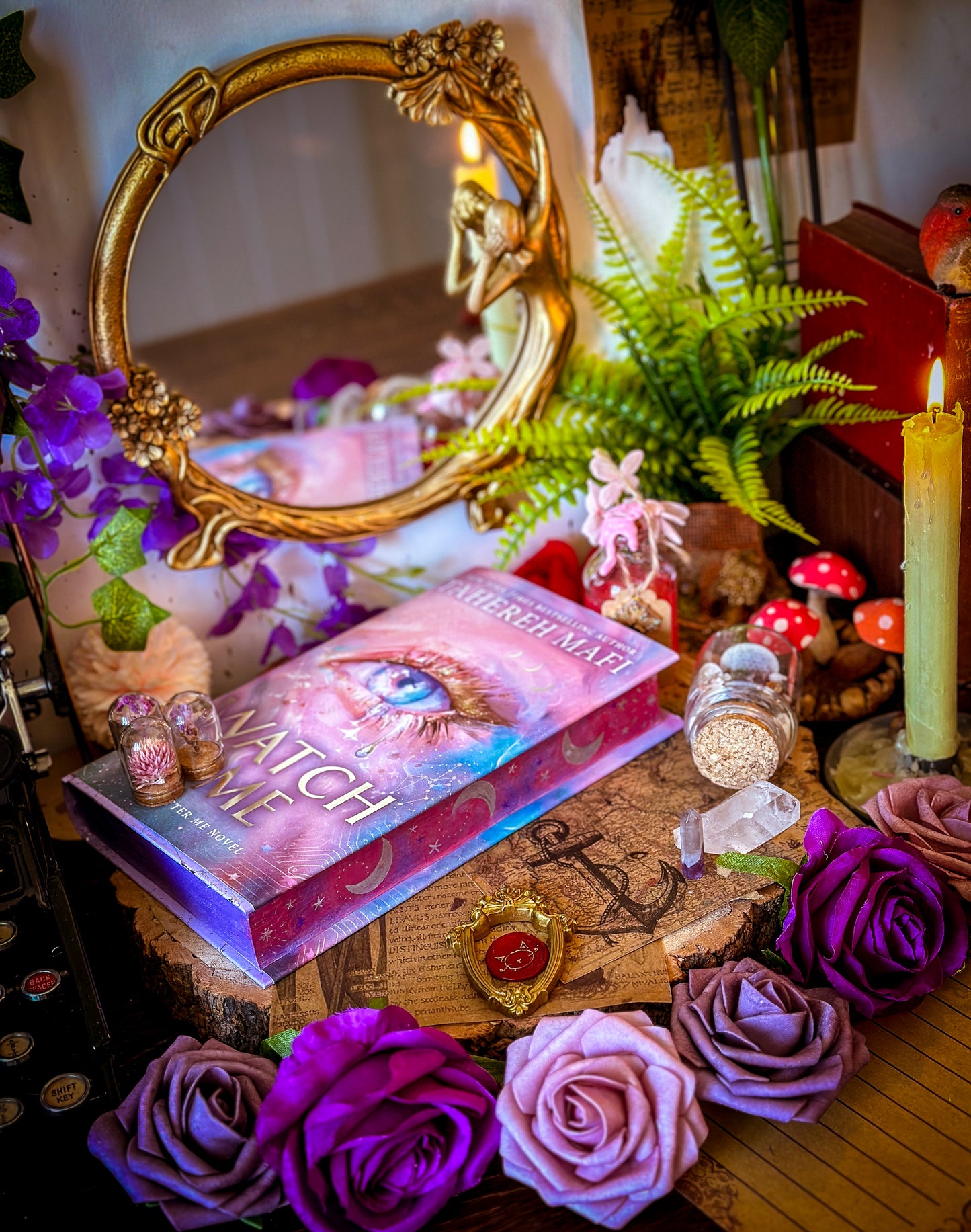 Watch Me HANDPAINTED BOOK EDGES - Tahereh Mafi - Special Edition Foreedge Art Books