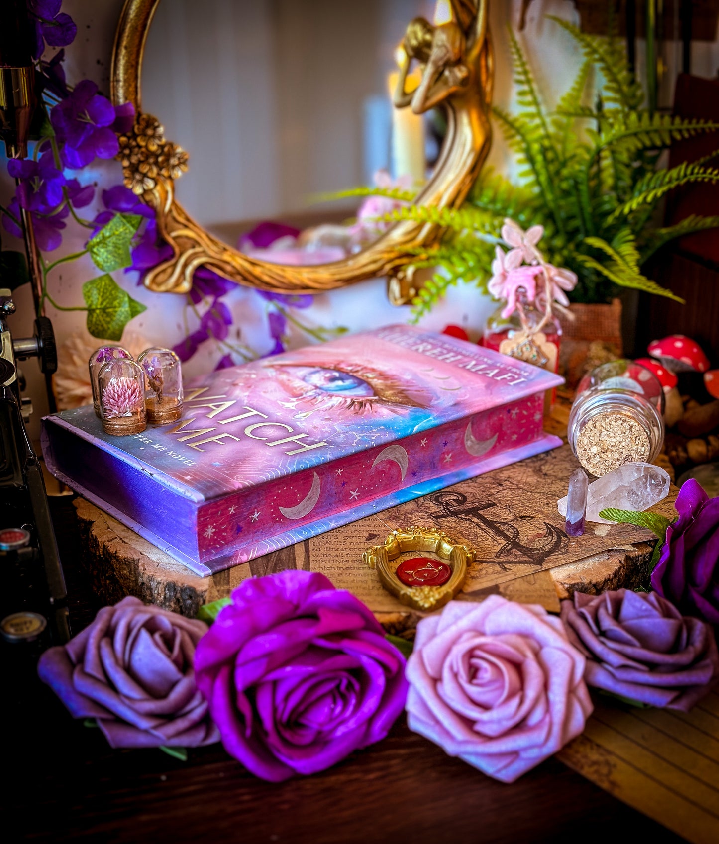 Watch Me HANDPAINTED BOOK EDGES - Tahereh Mafi - Special Edition Foreedge Art Books