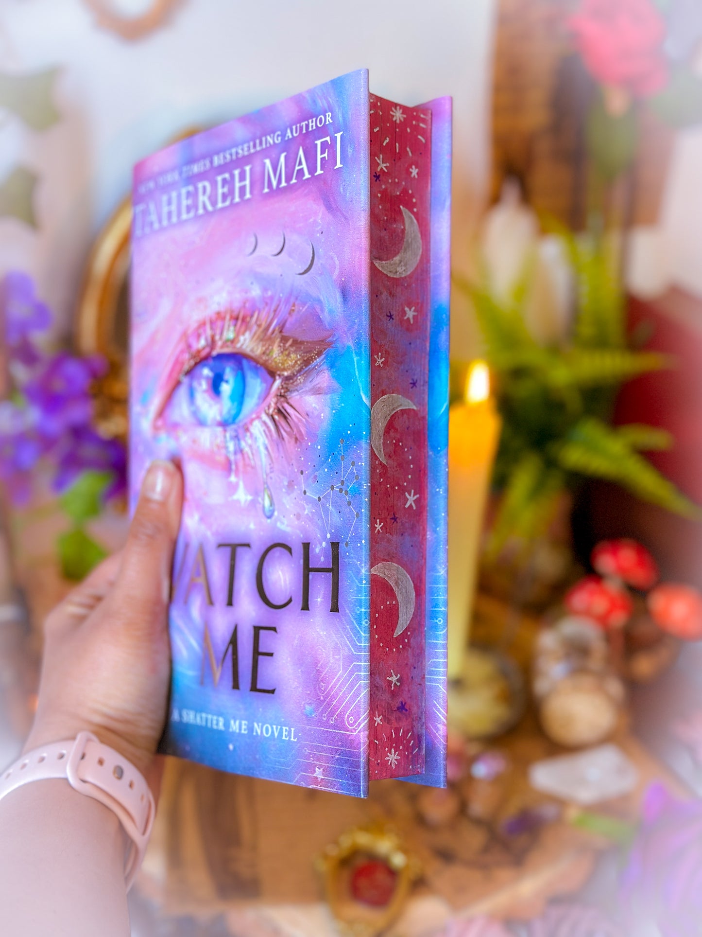 Watch Me HANDPAINTED BOOK EDGES - Tahereh Mafi - Special Edition Foreedge Art Books