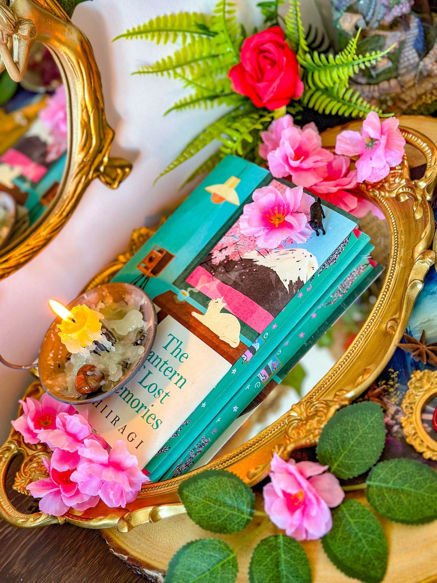 The Lantern of Lost Memories HAND-PAINTED BOOK Edges - Sanaka Hiiragi - Special Edition Book