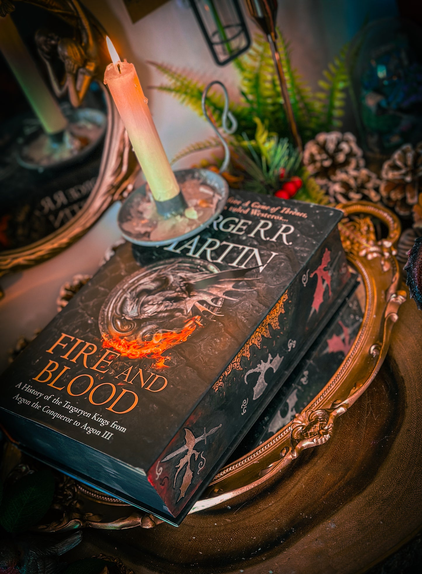 FIRE AND BLOOD hand-painted book edges - George R. R. Martin - Gam of Thrones Special Edition Book