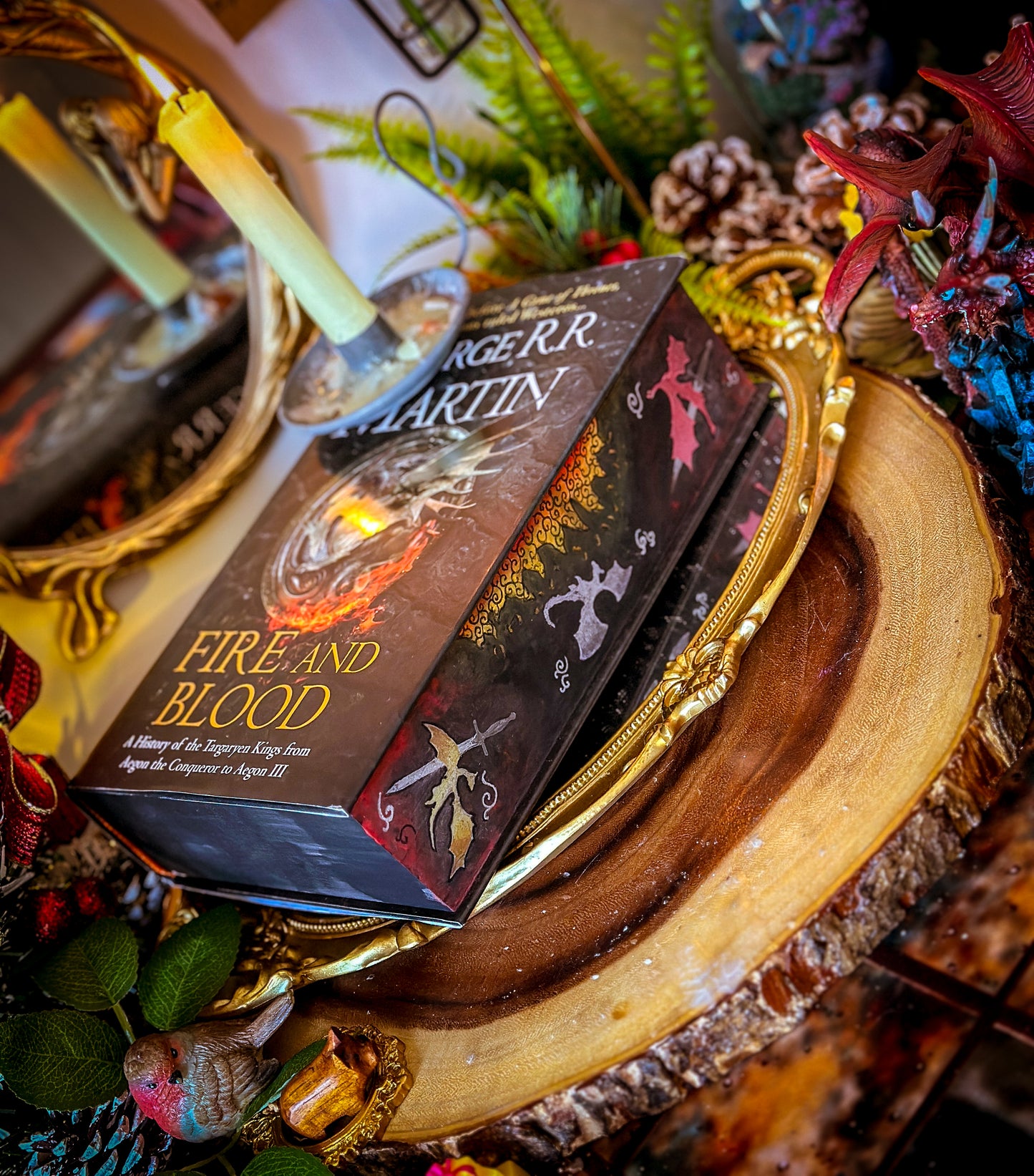 FIRE AND BLOOD hand-painted book edges - George R. R. Martin - Gam of Thrones Special Edition Book