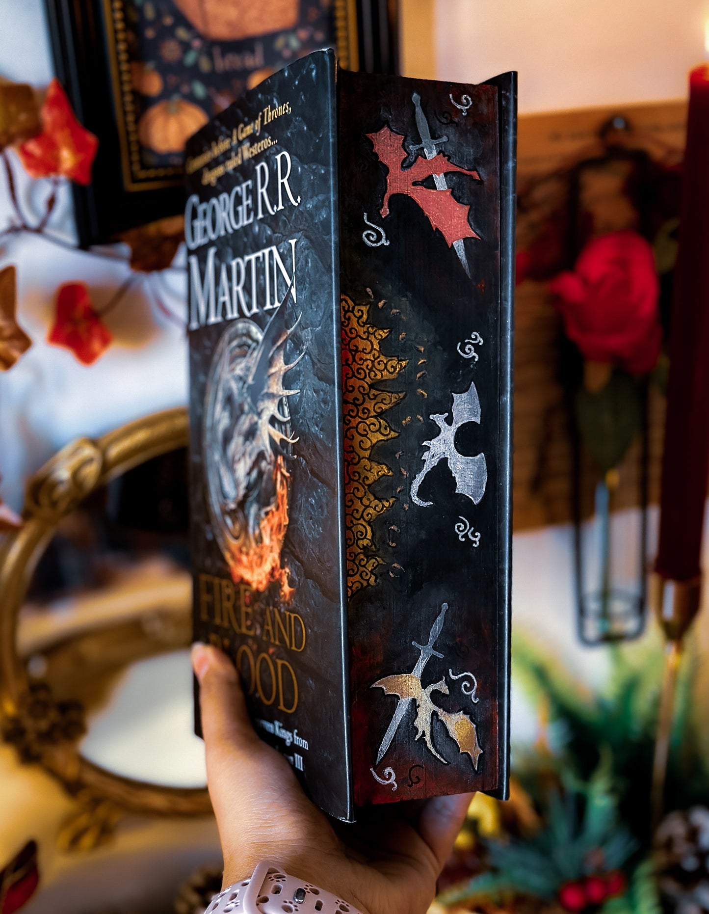 FIRE AND BLOOD hand-painted book edges - George R. R. Martin - Gam of Thrones Special Edition Book