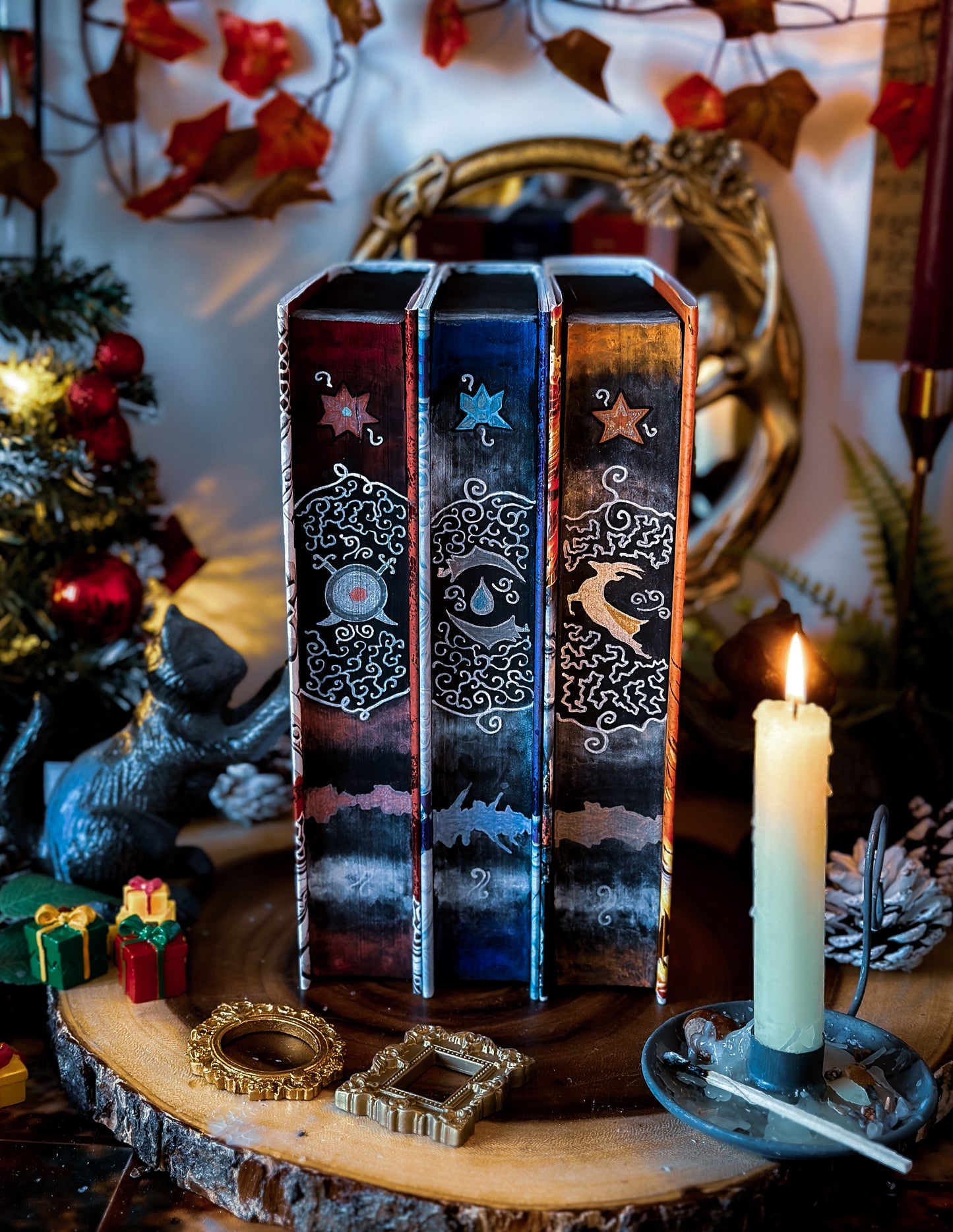 THE FINAL STRIFE hand-painted book edges - The Ending Fire Trilogy Saara El-Arifi Books