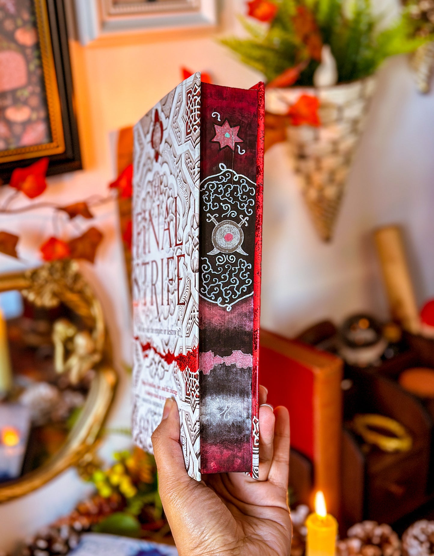 THE FINAL STRIFE hand-painted book edges - The Ending Fire Trilogy Saara El-Arifi Books