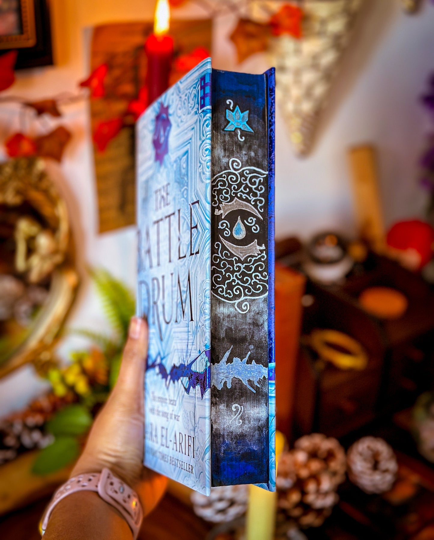 THE FINAL STRIFE hand-painted book edges - The Ending Fire Trilogy Saara El-Arifi Books