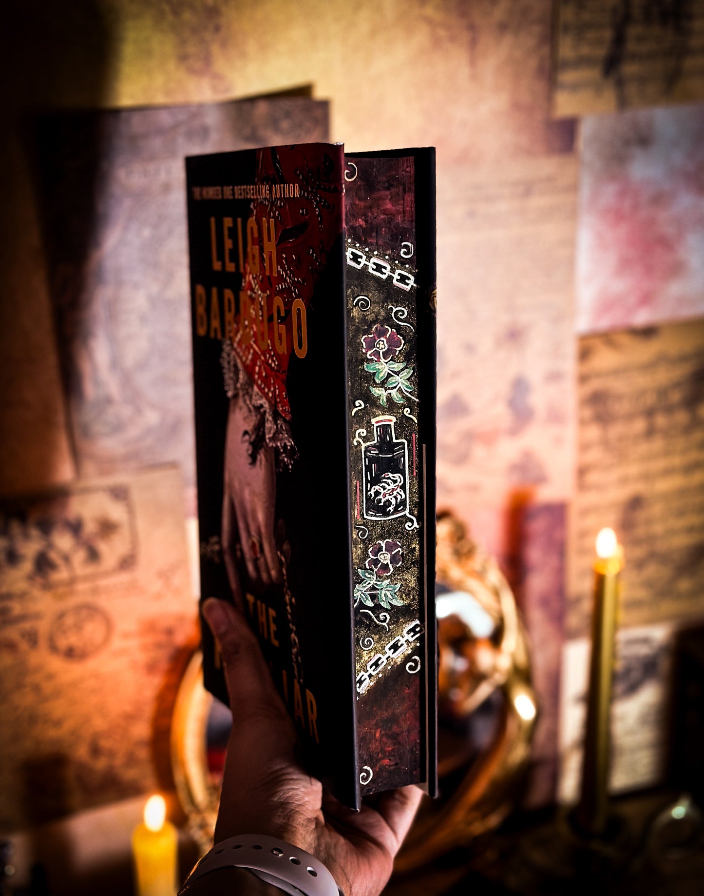 The Familiar Hand-Painted Book Edges