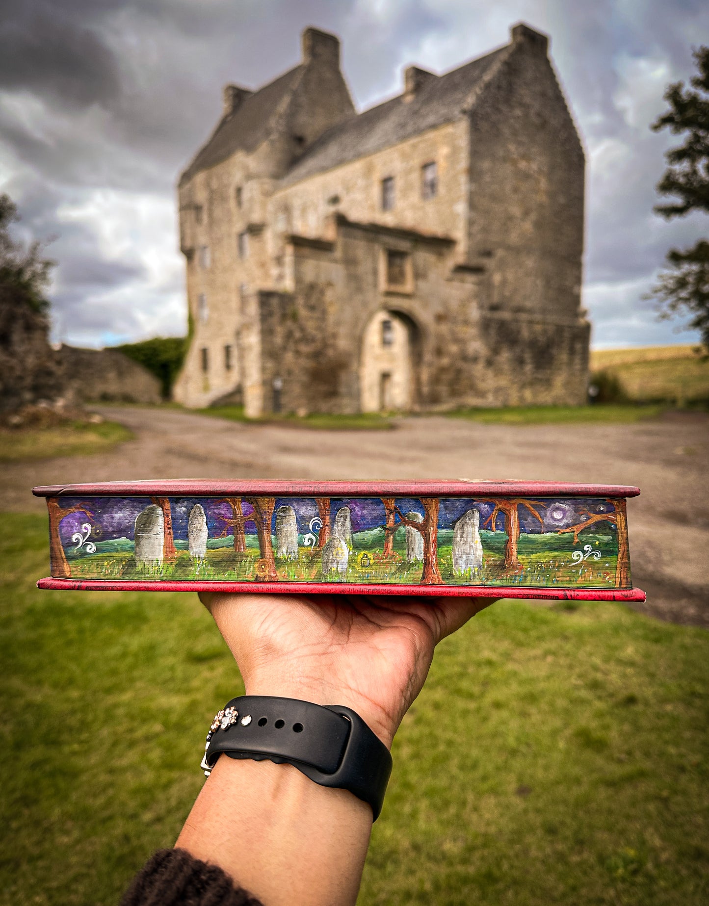 Hand-Painted Outlander Book Edges – 25th Anniversary Hardback Edition